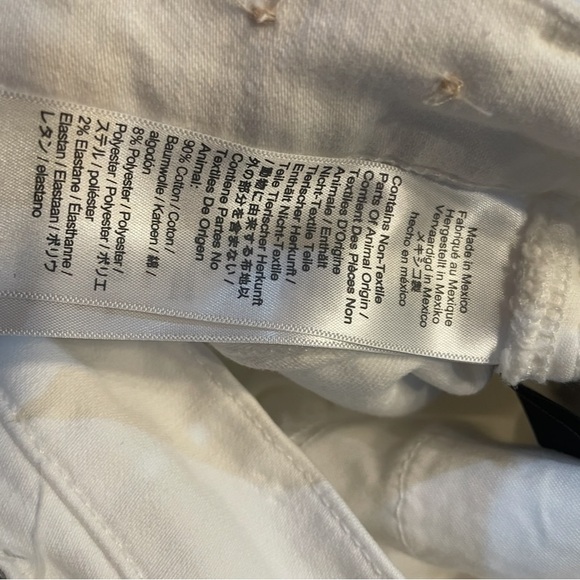 Madewell Cali Demi Boot Jeans in Pure White Denim Raw Hem
Edition Size 25 - Picture 10 of 10